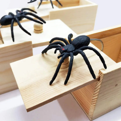 Trick Spider prank Funny Scare Box Wooden Hidden Box Quality Prank Wooden Scare Box Fun Game Prank Trick Friend Office Toys