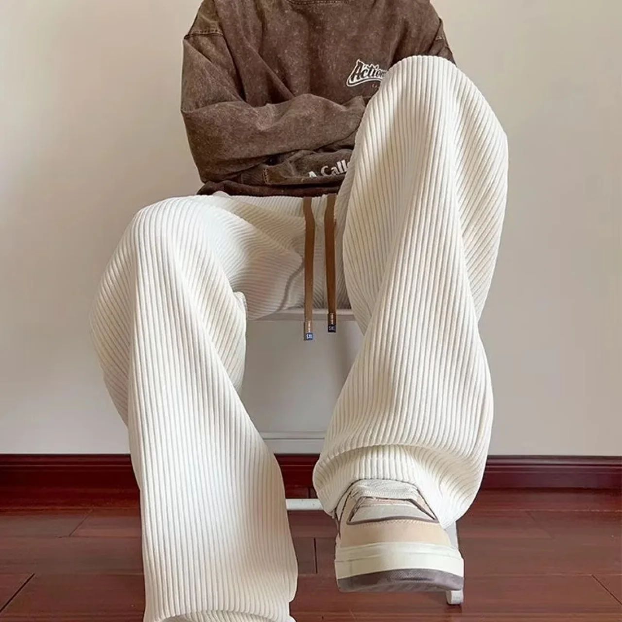 Men's Casual Corduroy Pants Spring Autumn New American Loose Wide Leg Sport Trousers Texture Straight Leg Trousers