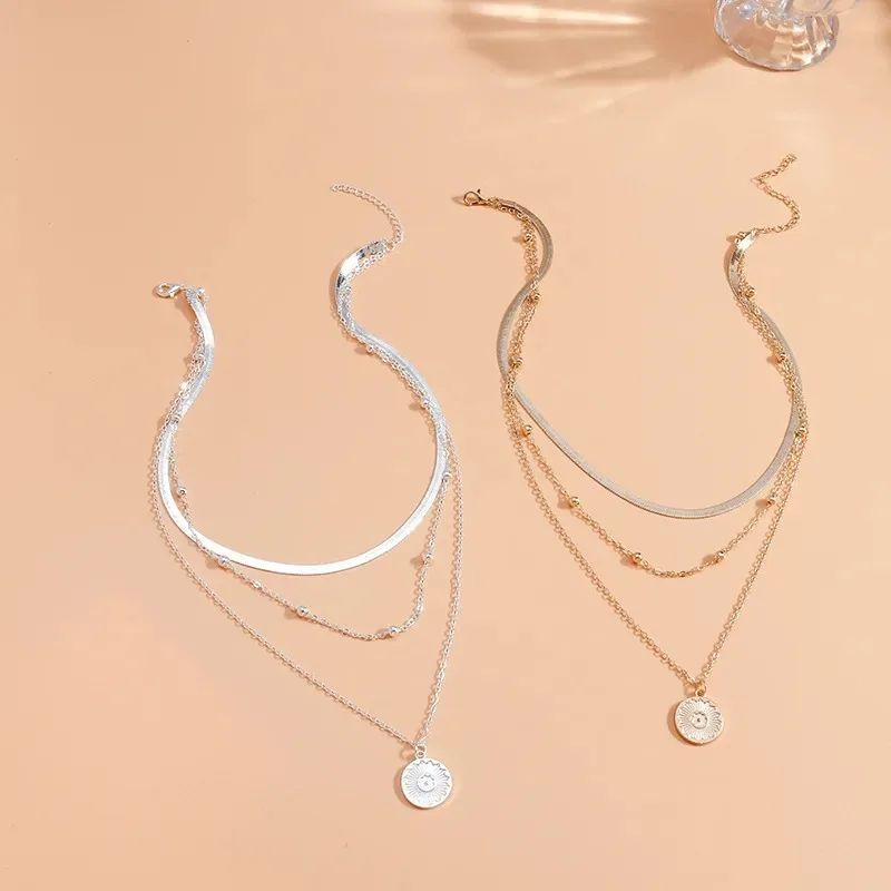 Colar Feminino de Prata Esterlina 925 com Três Camadas, Redondo, Corrente Snake Simples, Charm com Bola, Presente para Festa, Joia Exquisita Feminina