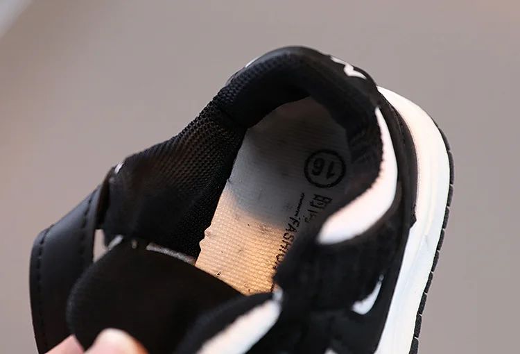 Fashion Little White Shoes Light Casual Shoes Baby Rubber Sole Anti Slip Shoes Sneakers Running Shoes Student Shoes Boys Girls