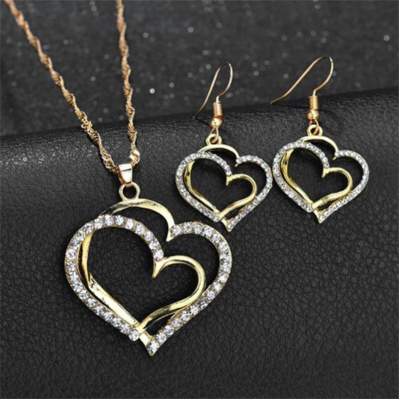 Conjunto de Joias Coração de 3 Peças Brincos Colar com Pingente para Mulheres Conjunto de Joias Duplo Coração de Strass Elegante e Moderno