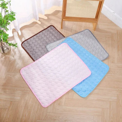 Almofada de resfriamento para cães Tapete de verão para cães Gatos Cobertor Sofá Respirável Cama para cães Tapete de verão para cachorros Capa para assento de carro Suprimentos para animais de estimação