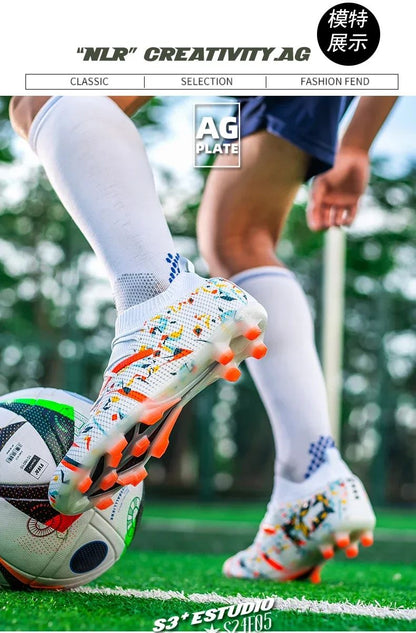 New Men TF/FG Soccer Shoes Society Original Grass Training Professional Cleats Football Boot Low Cut Top Quality Sneakers Casual