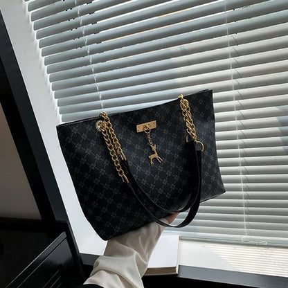 Women Luxury Design New Presbyopic Handbag Large Capacity Handbag Fashion Printing Shoulder Bag Trendy Shopping Bag with pendant