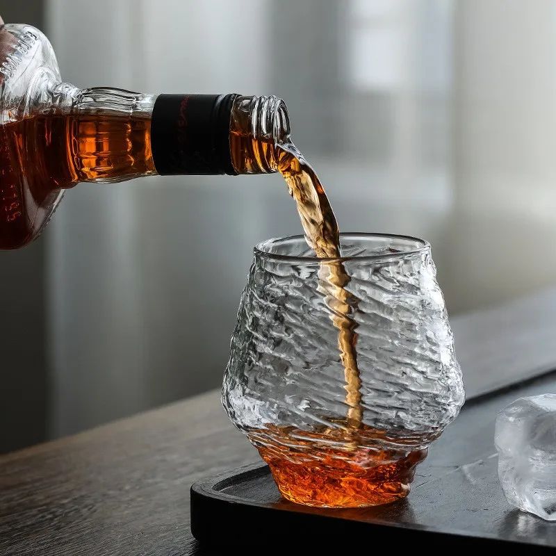 Conjunto de Copos de Uísque de Montanha Glacial 3D Japonesa - Copos Baixos & para Pedras com Caixa de Presente de Madeira para Uísque, Vodka, Vinho