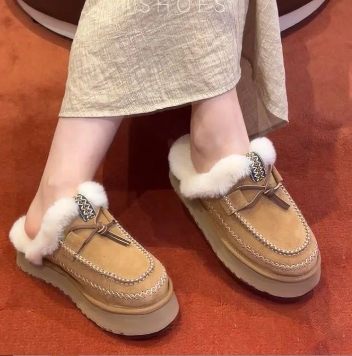 Snow Boots for Women in Winter 2025, New Soft and Comfortable Cotton Boots with Plush Insulation, Northeast Large Cotton Shoes