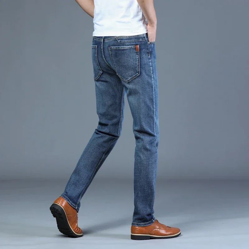 Mens High Quality Jeans Fashion Straight Denim Pants Men Classic Casual Jeans Male Plus Size Denim Trousers Ripped Jeans 28-40