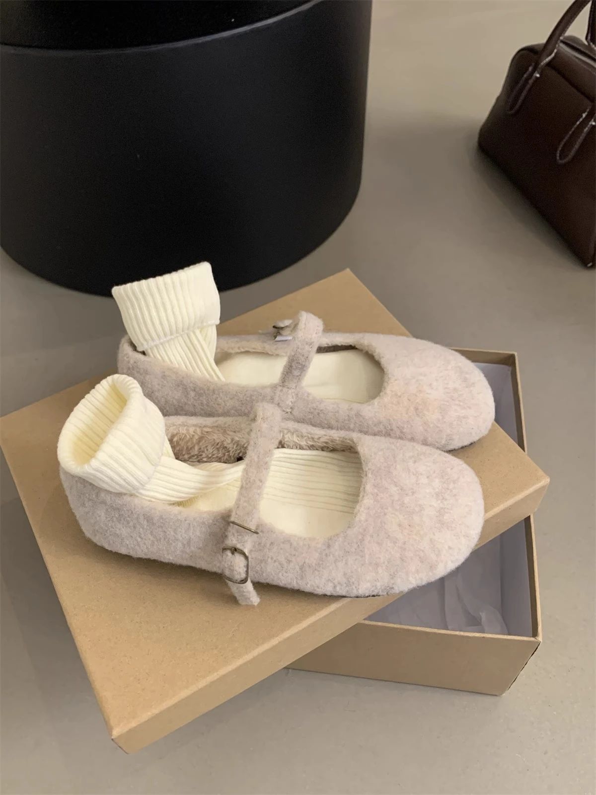 Fashion Square Toe Fleece Flet Ballet Flats Woman Winter Warm Wool Mary Jane Shoes Ladies Brand Design Elegant Plush Loafers