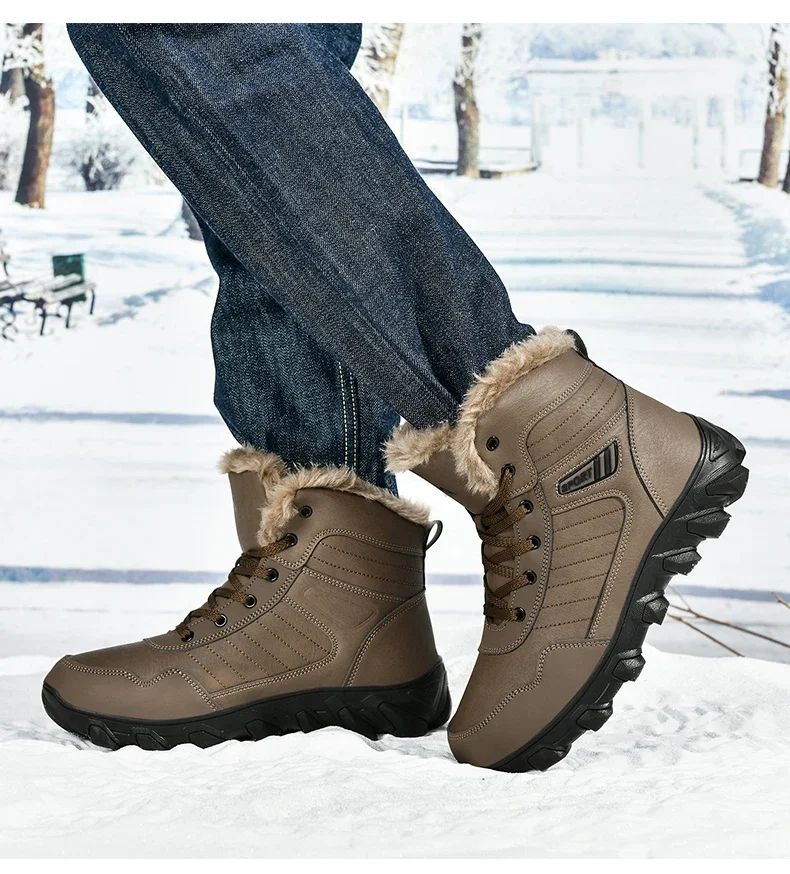 Calçados Masculinos 2025 Novas botas de inverno masculinas Pantufas Quentes Impermeáveis Antiderrapantes Tênis de pelúcia Botas de couro Masculinas Tamanho Plus 48
