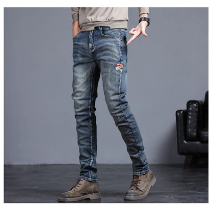 Novas Calças Jeans Masculinas Vintage Coreanas da Moda Slim com Pés Pequenos Bordados Calças Elásticas Masculinas de Sarja Streetwear