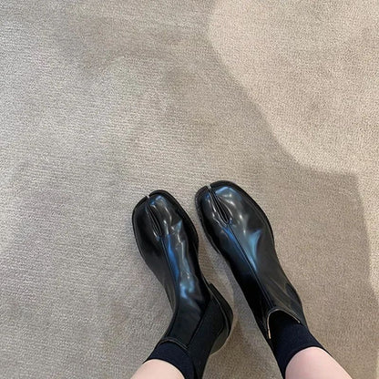2025 Stretch Slip On Chelsea Boots Woman Split Toe Low Heels Ankle Botas Feminina Tabi Shoes Winter Patent/Matte Leather Botines