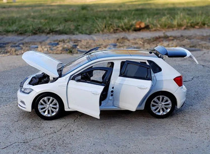 1:32 Volkswagens POLO Liga Carro Modelo Diecasts & Veículos de Brinquedo Metal Carro de Brinquedo Modelo Simulação Miniatura Escala Brinquedos Presente