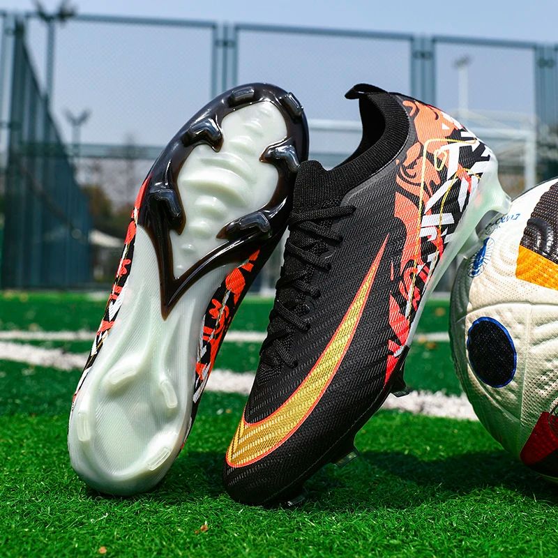 New Men Football Boots Training Long Spikes Soccer Shoes Sneakers Original  Drop Shipping Futsal Cleats Match Ultralight Indoor
