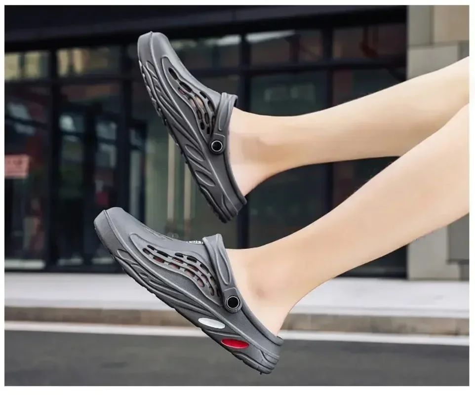 Outdoor Sandals for Men and Women Summer Clogs EVA Slippers Plus Size 47 48 49  Men Garden Shoes Beach Sandals Breathable Clogs