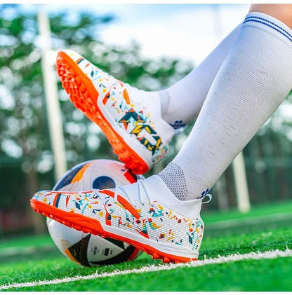 New Men TF/FG Soccer Shoes Society Original Grass Training Professional Cleats Football Boot Low Cut Top Quality Sneakers Casual