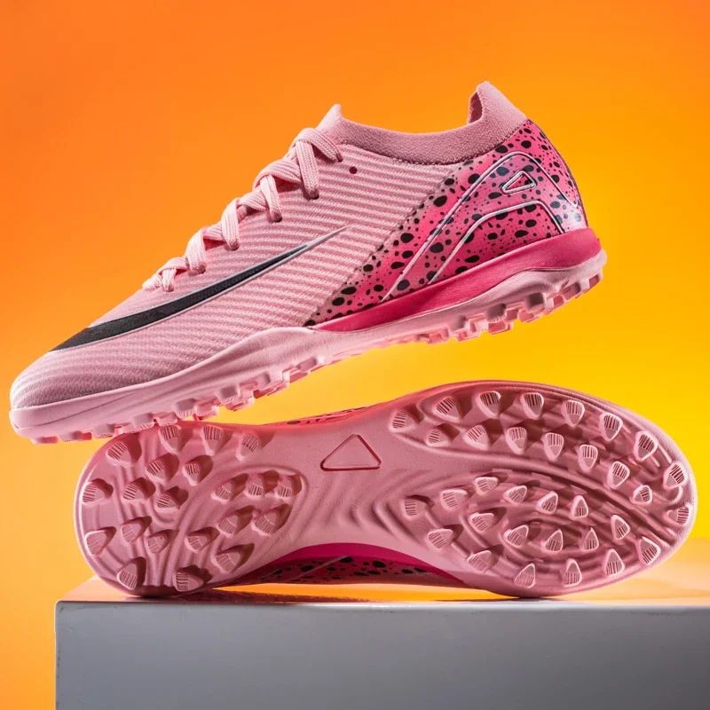 New Men Women Professional Football Boots Cleats Grass Training Match Sport Soccer Shoes FG/TF Ultra-light Non-slip Unisex