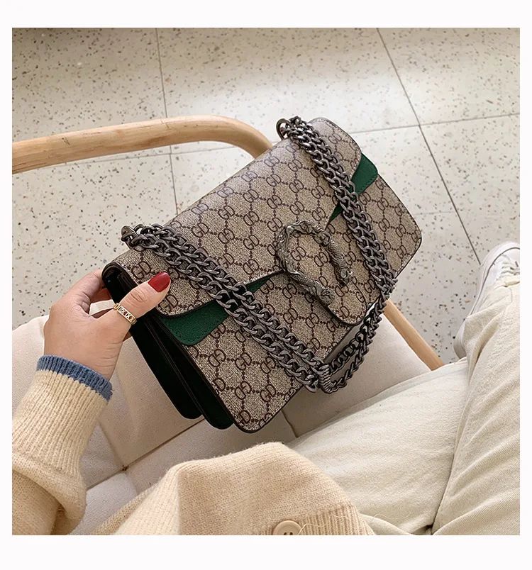 Women Stylish Retro Print Shoulder Crossbody Bag Fashionable Chain Underarm Purse Medium Hardness Polyester Lining