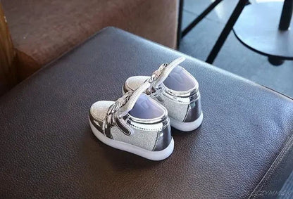 New Disney Children Luminous Shoes Boys Girls Hello Kitty Shoes Flashing Lights Fashion Sneakers Toddler Little Kid LED Sneakers