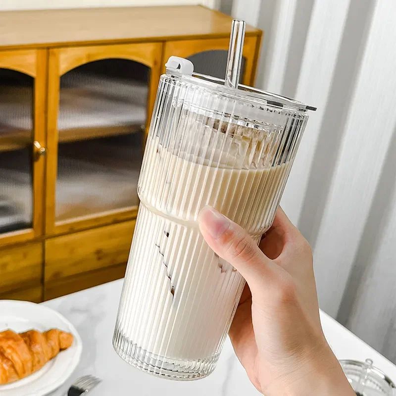 Copo de Café de Vidro Listrado 600ML com Tampa e Canudo Copos Transparentes para Suco Leite Chá Canecas de Café Gelado Utensílios para Beber