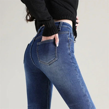 Winter Women Chic Fleece Thermal High Waist Jeans Lady Snow Warm Plush Denim Pants Girls Classic Fashion Straight Leg Trousers