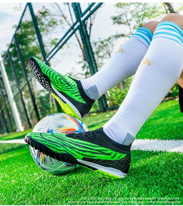 Society Cleats Men Soccer Shoes Professional Boys Football Boots Indoor Original Football Field Boots Sneakers Training Fast