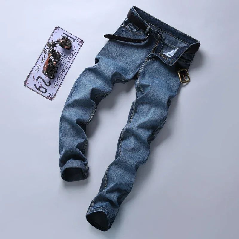 Mens High Quality Jeans Fashion Straight Denim Pants Men Classic Casual Jeans Male Plus Size Denim Trousers Ripped Jeans 28-40