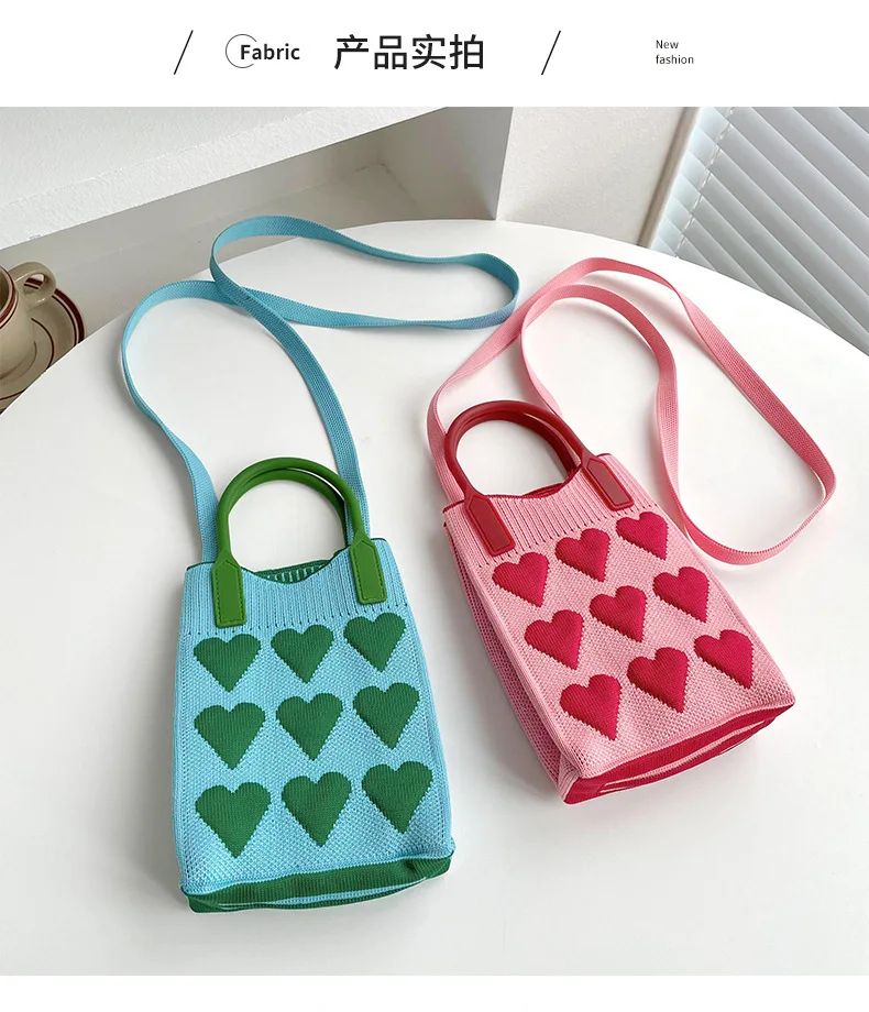 Korean Fashion Heart Knitted Mini Square Handbag for Women Small Mobile Phone Shoulder Bags Girls Cute Outdoor Crossbody Bags