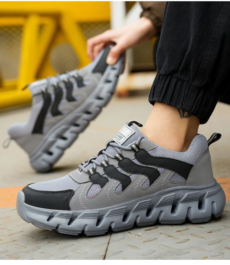 Light work shoes for men with iron professional man safety shoes non-slip work boots men steel nose safety sneakers man 46