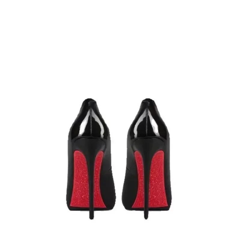 Novos Salto Alto 2025 Sapatos Femininos de Cor Sólida Mais Vendidos Bico Fino Salto Agulha Slip-on Sapatos de Festa Banquete Fashion