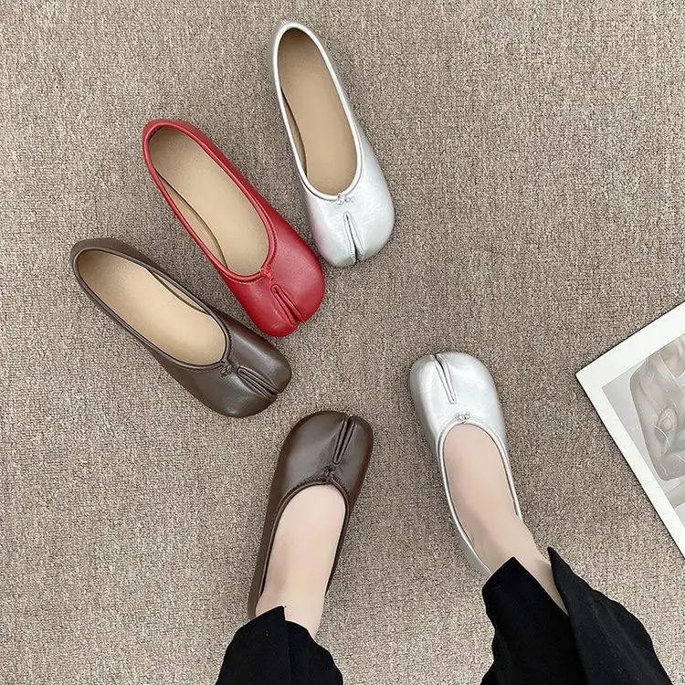 Japanese Style Tabi Ninja Shoes Women Cozy Leather Flats Split Hoof Toe Loafers Femme Mary Jeans Mocasines Ladies Ballerina Shoe