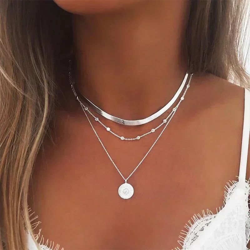 Colar Feminino de Prata Esterlina 925 com Três Camadas, Redondo, Corrente Snake Simples, Charm com Bola, Presente para Festa, Joia Exquisita Feminina