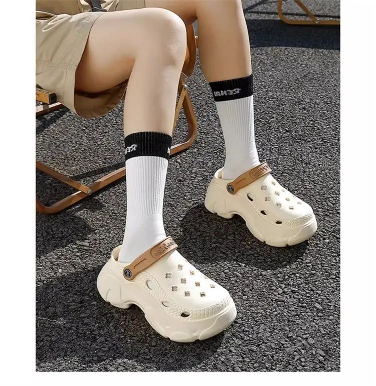 Chunky Platform Clogs Sandals Women 2025 Summer Soft Thick Bottom Beach Garden Shoes Woman Slide Non Slip Eva Wedge Slippers