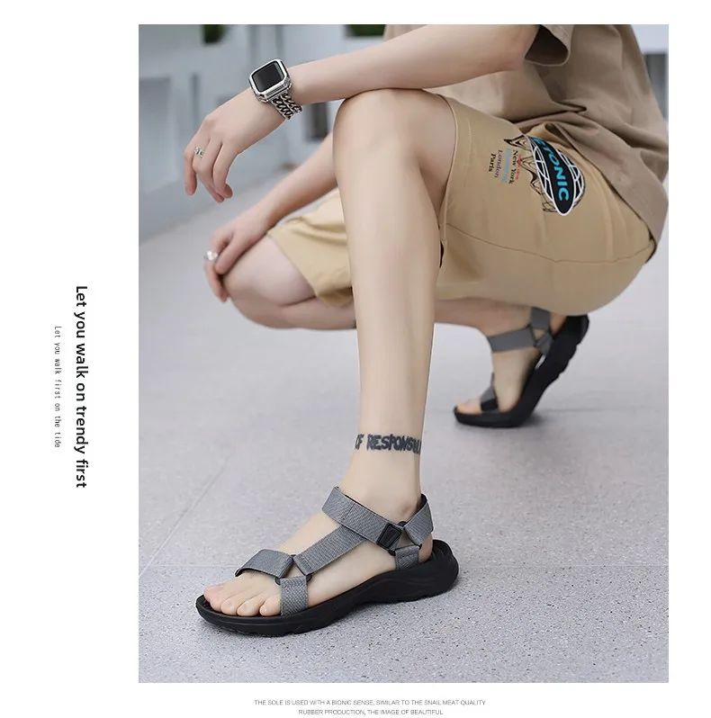 Men Sandals Non-slip Summer Flip Flops High Quality Outdoor Beach Slippers Casual Shoes Cheap Men's shoes Water Shoes 9072
