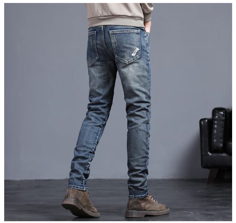 Novas Calças Jeans Masculinas Vintage Coreanas da Moda Slim com Pés Pequenos Bordados Calças Elásticas Masculinas de Sarja Streetwear