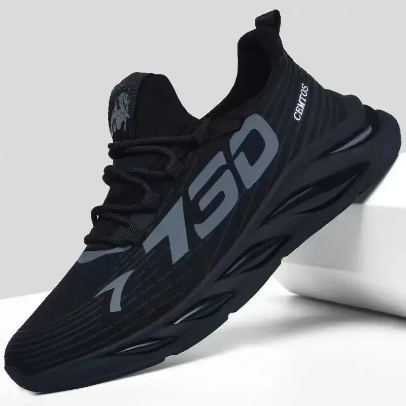 New Summer Men's Breathable Mesh Running Shoes Lightweight Sports Leisure Fashion Sneakers Trendy Brand
