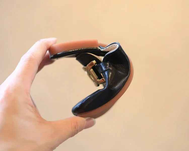 Children Sandals for Girls 2024 Summer New Girls Covered Toes Flat Leather Slippers Casual Lazy Metal Korean Kids Fashion Flats