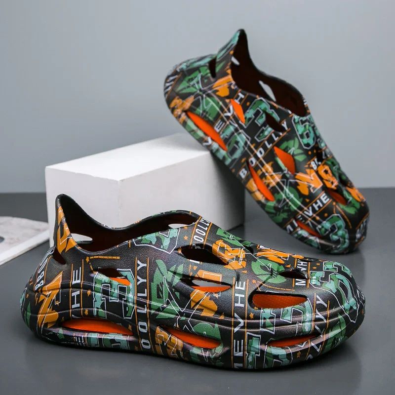 Clogs Men Waterproof Non-Slip Home Winter Warm Men Slippers Non-slips Ladies Soft Slippers Memory Foam Couples Shoes