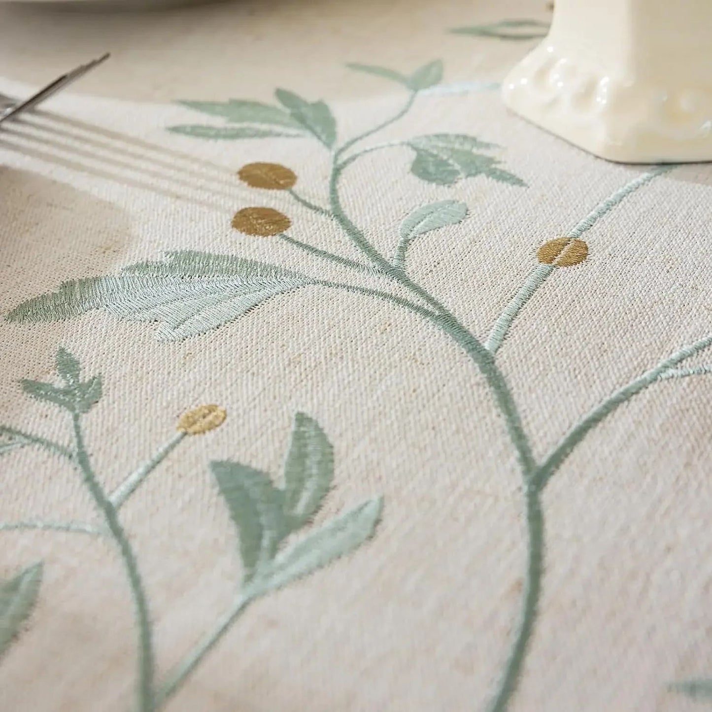 Embroidery Round Tablecloth, Cotton Linen Flower Dust Proof Table Cover, for Kitchen Dining Room,Party,Birthday Tabletop Decor