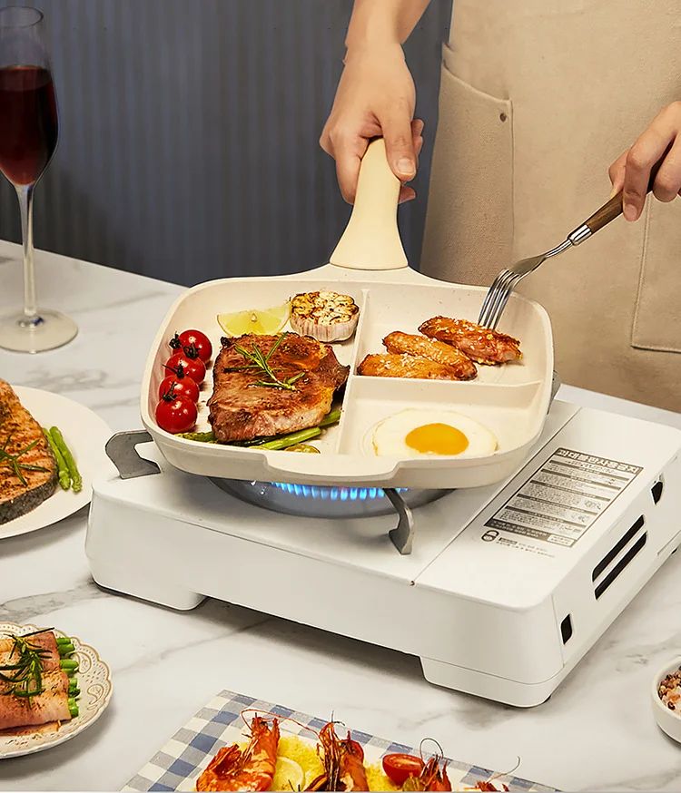 COOKER KinG Egg Frying Pan Three-in-one Non-stick Pancake Pans Breakfast Steak Flat-Bottomed Pan for Gas Stove Induction Cooker