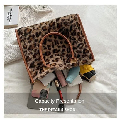 New Women Soft Plush Hand Bag New Winter Leopard Cow Print Tote Bags Female Pu Leather Underarm Bags Furry Fluffy Shoulder Bag