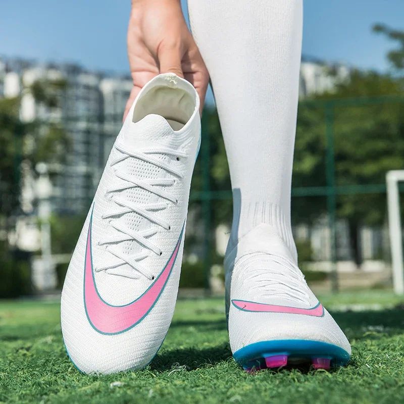 Men Professional Training Football Boots Ultralight Soccer Shoes Unisex Wholesale Women Breathable Drop Shipping Indoor Futsal