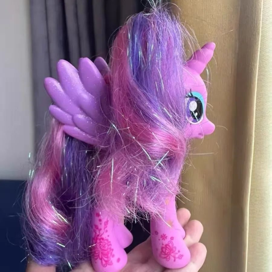 Genuine Hasbro My Little Pony Kawaii Twilight Sparkle Presente de Aniversário Decoração de Mesa Brinquedos Modernos de Desenhos Animados de Anime para Coleção de Meninas