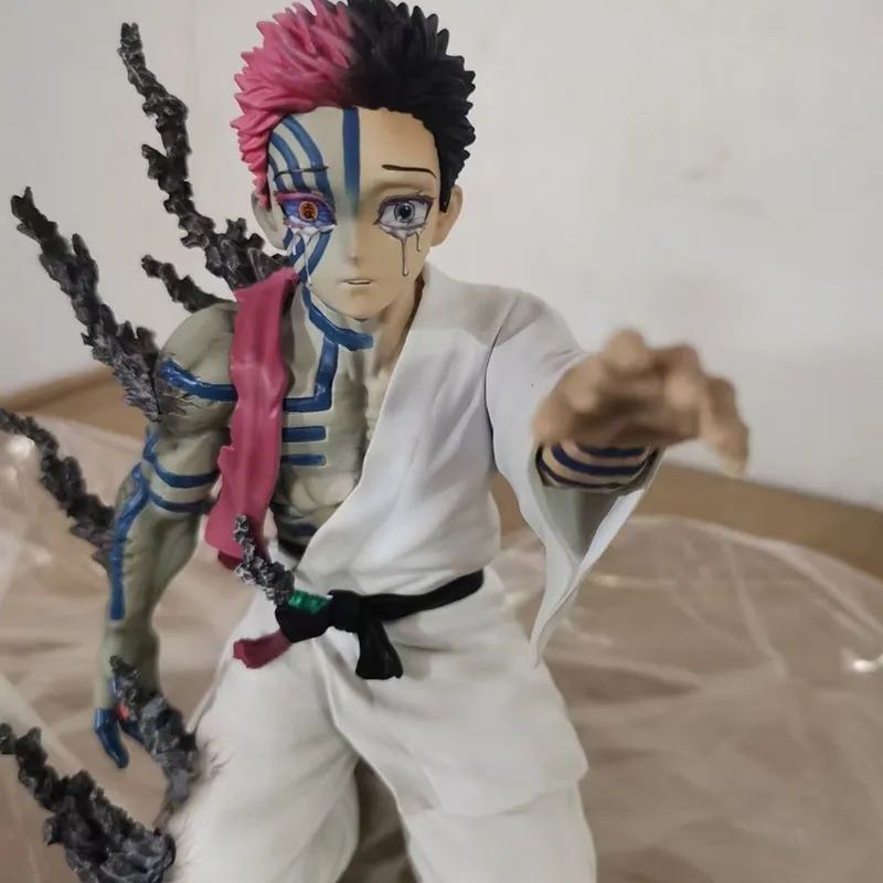 17cm Demon Slayer Figure Akaza Anime Action Figure PVC Estatueta Colecionável Modelo Brinquedos Infantis Presentes de Halloween Boneca Enfeites