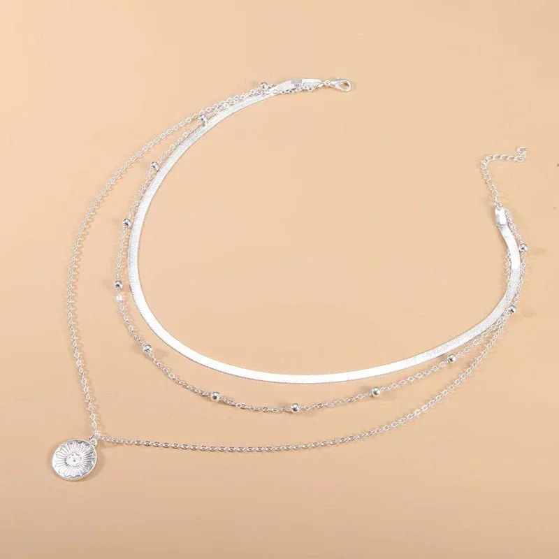 Colar Feminino de Prata Esterlina 925 com Três Camadas, Redondo, Corrente Snake Simples, Charm com Bola, Presente para Festa, Joia Exquisita Feminina