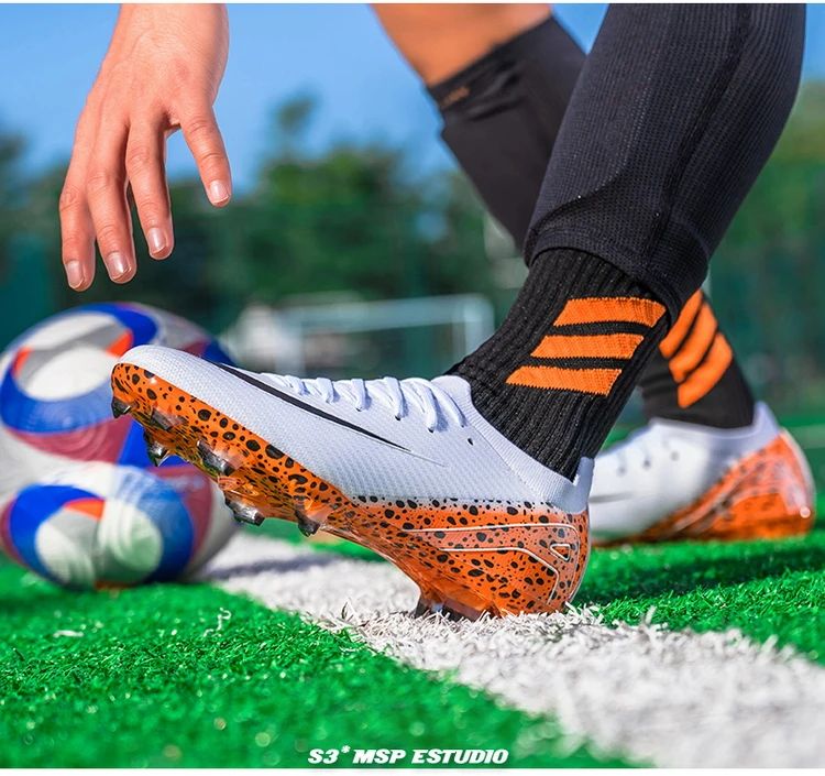 New Football Boots Professional Soccer Shoes For Men Anti-Slip Soccer Cleats High Quality Adults Outdoor Training Sneakers 2025