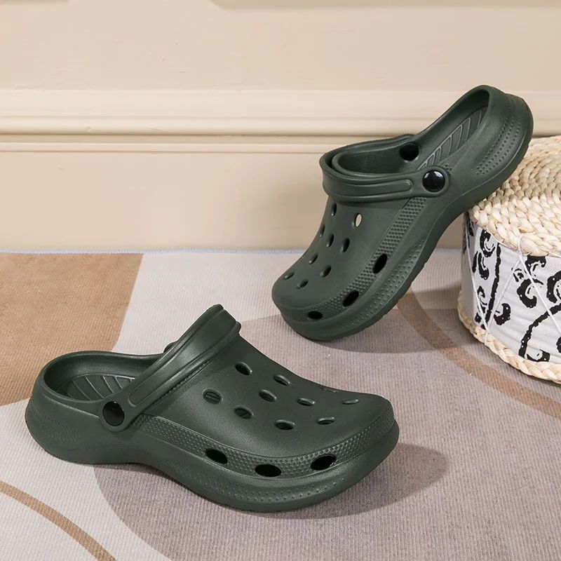 Stock Available 2024 New Large Size Beach Hollow Out Sandals Men's and Women's Garden Shoes Plus Size EVA Sole EVA Strap