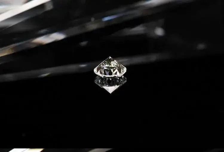 Brincos de Ouro Branco 14K AU585 Platina PT950 moissanite clássicos quatro garras cor D 1 quilate para mulheres