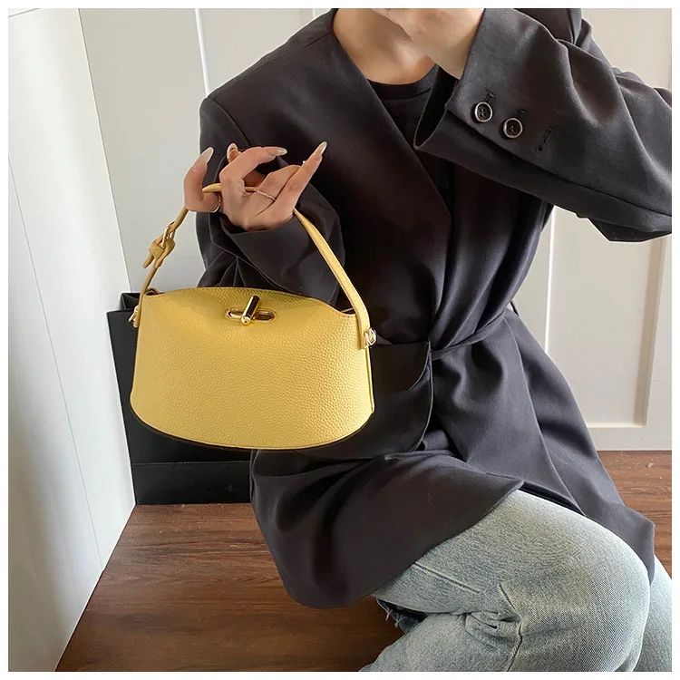 Niche Brand Women's Fashion Handbag Soft Versatile Shoulder Messenger Bag 2025 Super Hot Yellow Portable Bucket Bag Women's Bag