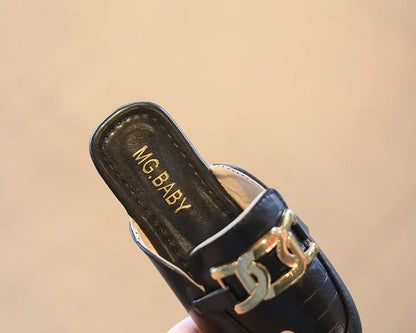 Children Sandals for Girls 2024 Summer New Girls Covered Toes Flat Leather Slippers Casual Lazy Metal Korean Kids Fashion Flats