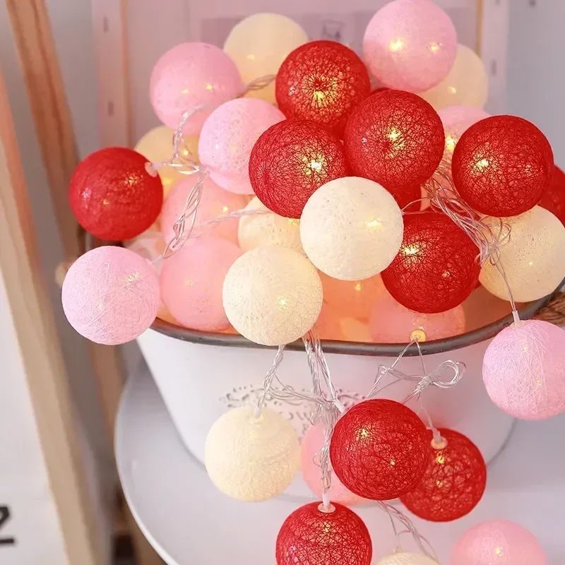 10/20LED Cotton Balls String Lights Battery Powered Fairy Garland Lighting Strings Holiday Wedding Party Decoration Birthday